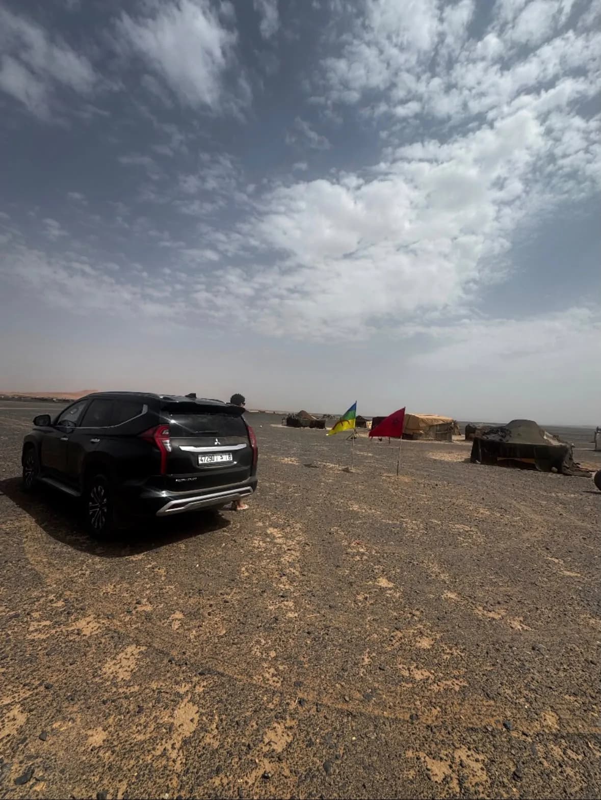 4×4 at the desert camp